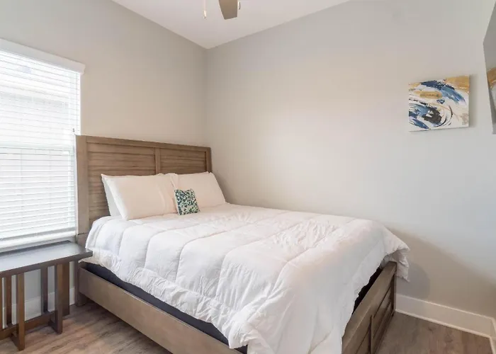Romana Hideaway & Juliet Haven -family Friendly, Downtown Pensacola! * Pensacola