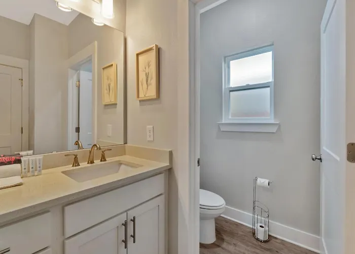 Romana Hideaway & Juliet Haven -family Friendly, Downtown Pensacola! *