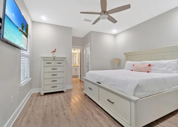 Romana Hideaway & Juliet Haven -family Friendly, Downtown Pensacola! * Pensacola